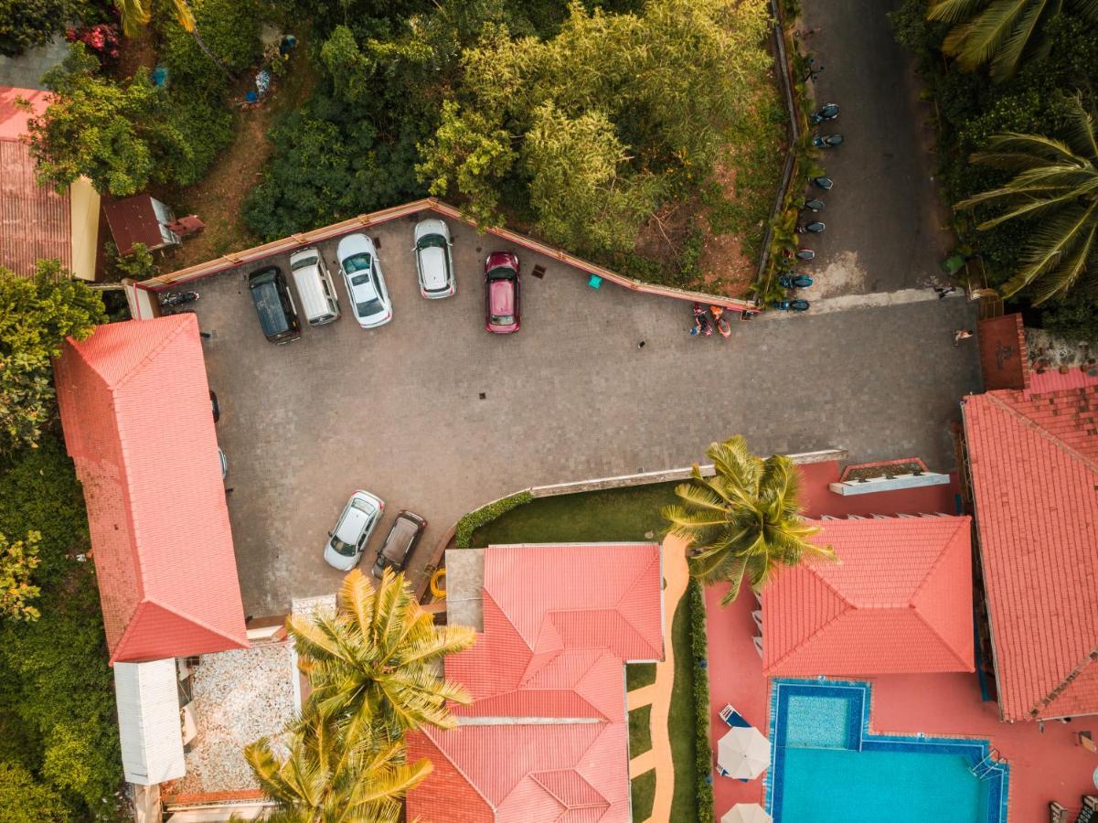 Leoney Resort Goa Vagator Exterior photo